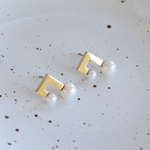 Pendientes Ari