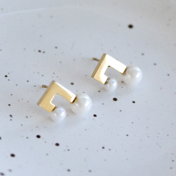 Pendientes Ari