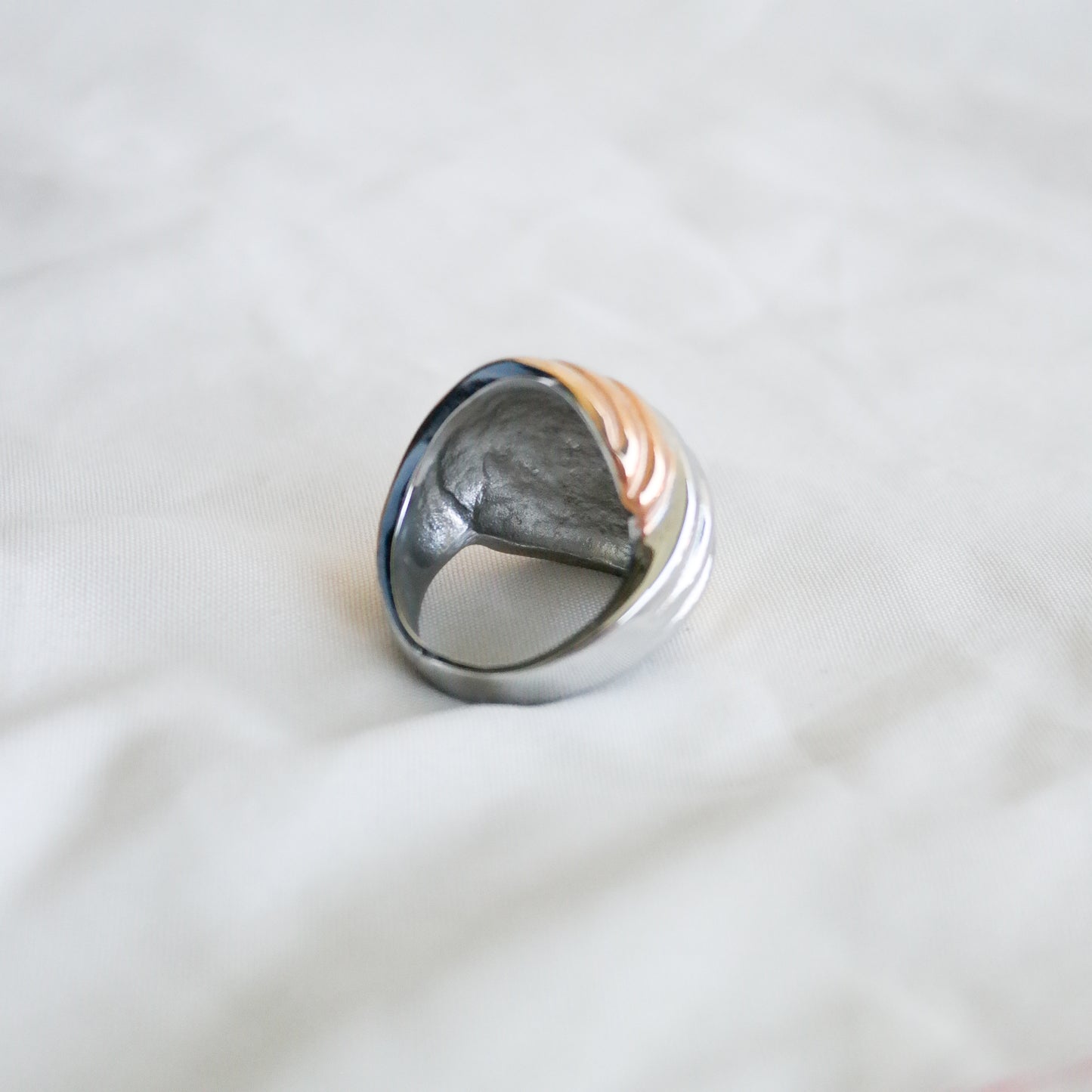 Anillo Ahinara