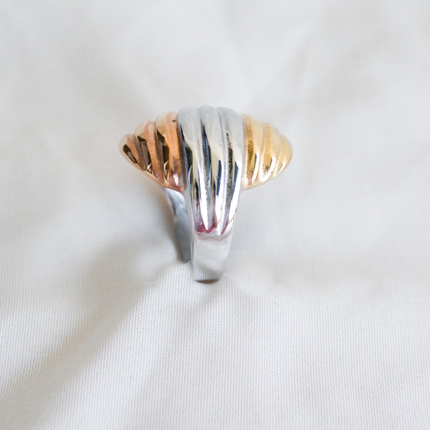 Anillo Ahinara