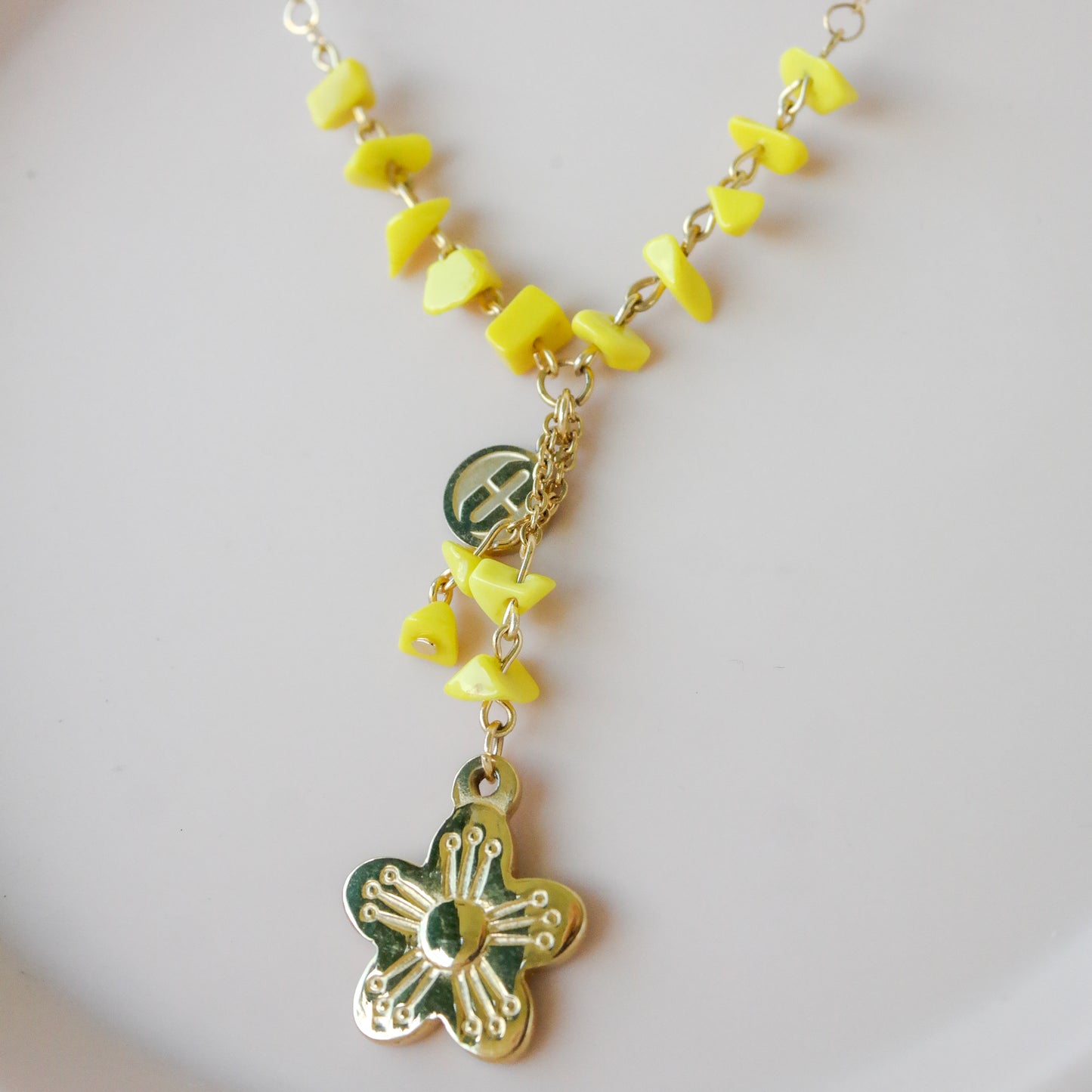 Collar Moya