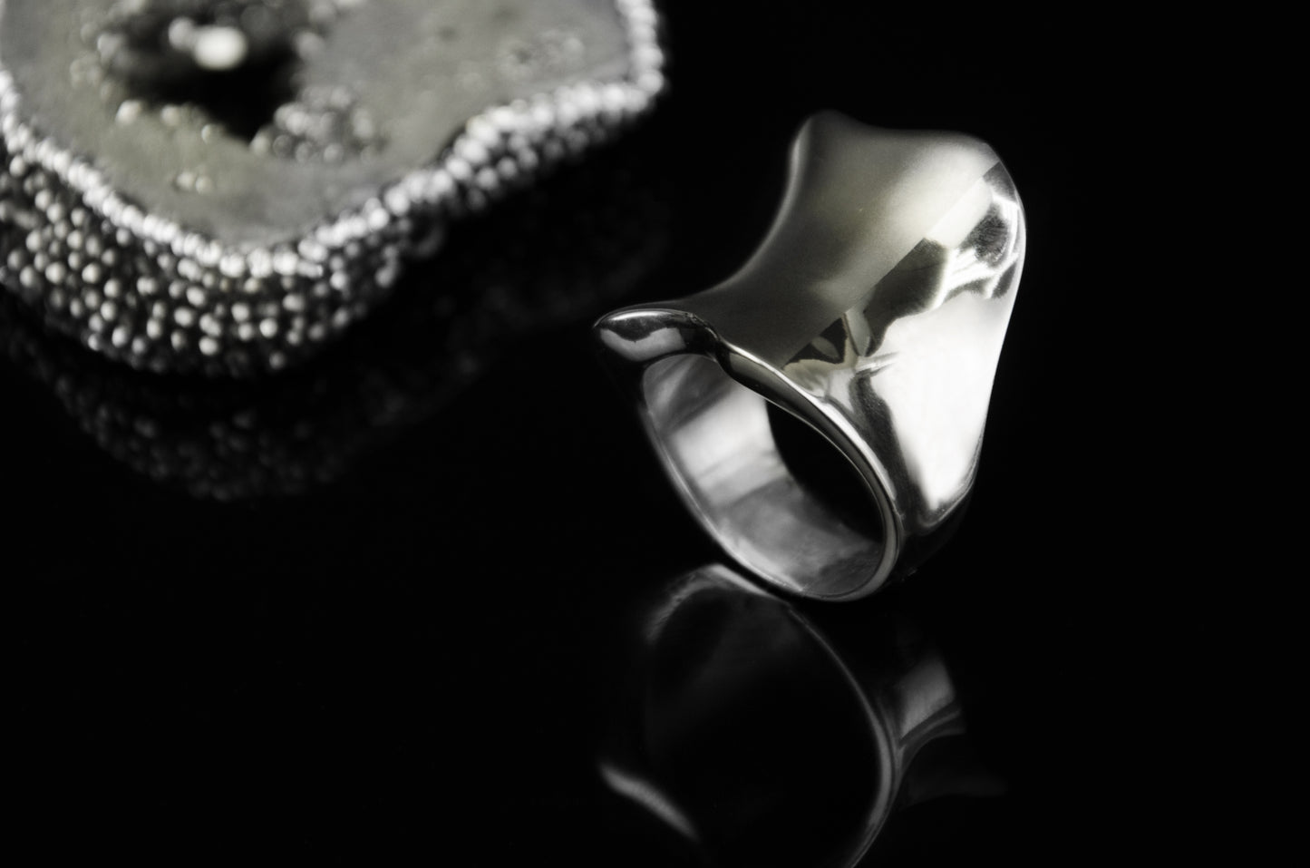 Anillo Naira
