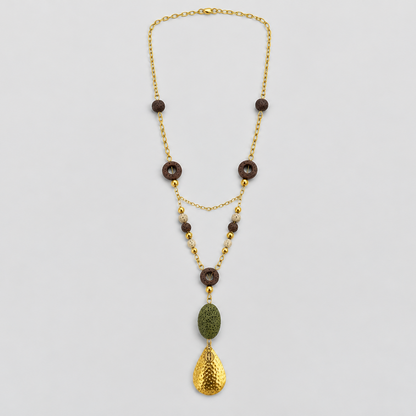 Collar de piedras volcanicas españa