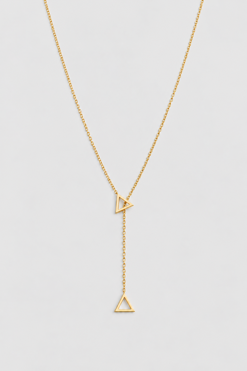 Collar triangulo