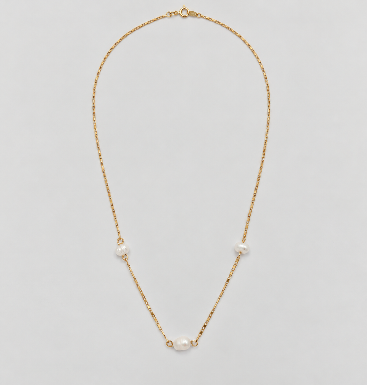 Collar Lily