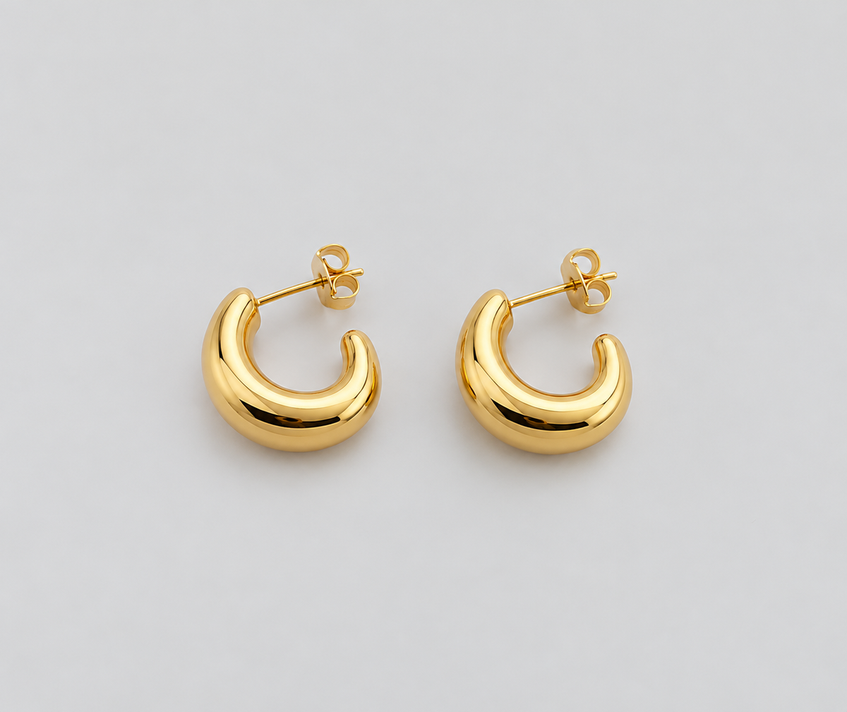 Sofía Hoop Earrings