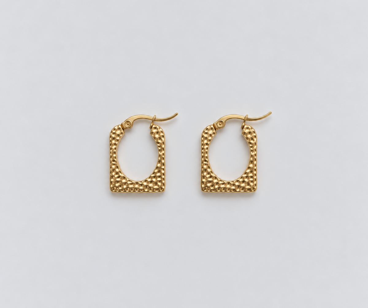 Éxito Hoop Earrings