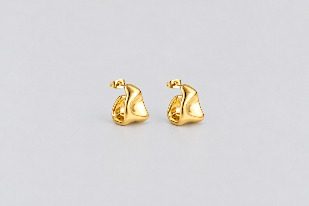 Lola Hoops