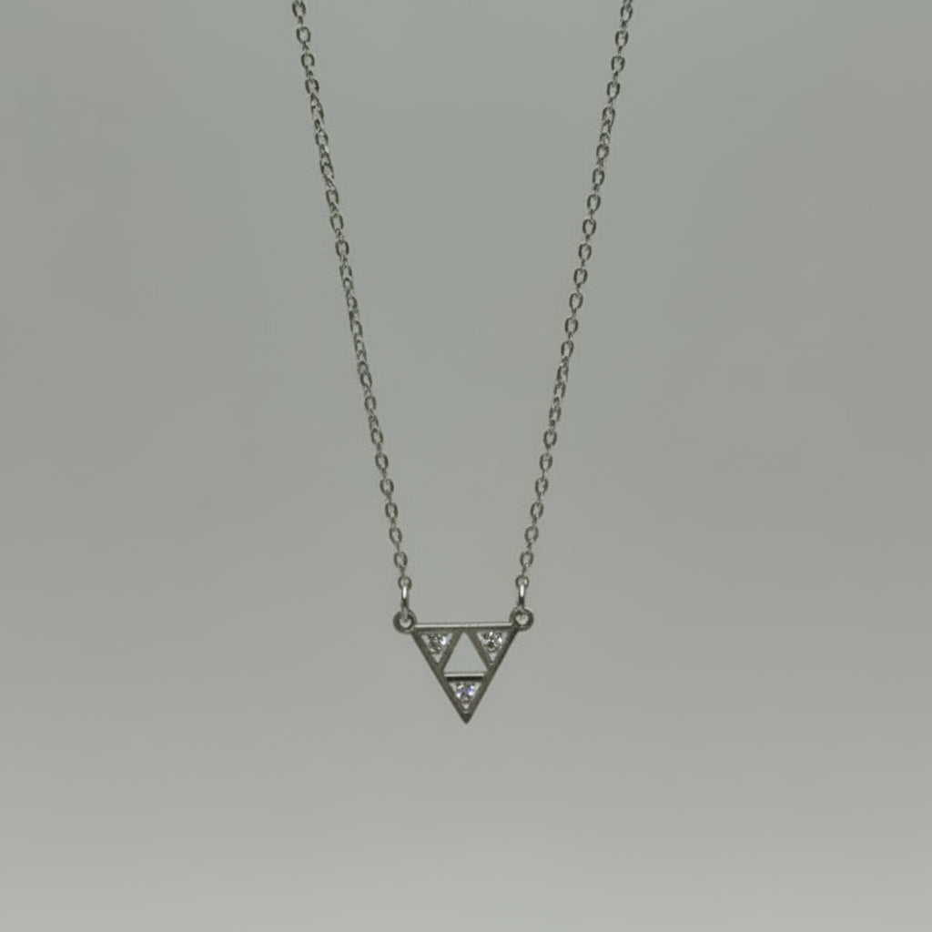 Collar Triángulo